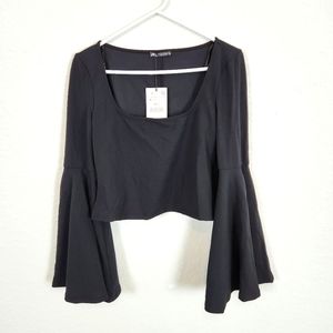 Zara | NWT Cropped Bell Sleeve Top Black Medium